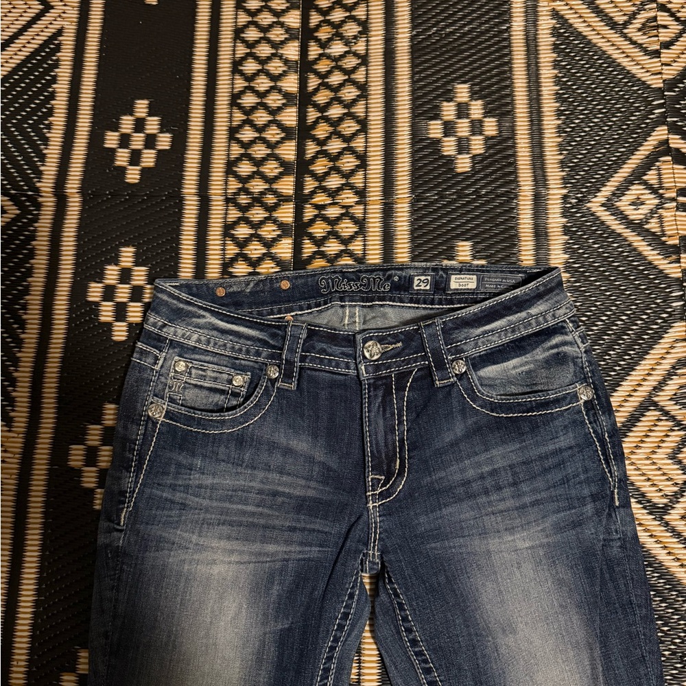 Miss Me jeans size 29 inseam 34 great design and feel - Picture 3 of 4